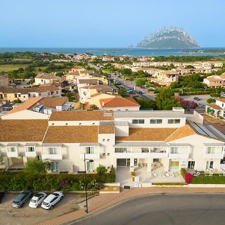 Felix Hotels - Hotel Residence Porto San Paolo ปอร์โตซานเปาโล ภายนอก รูปภาพ