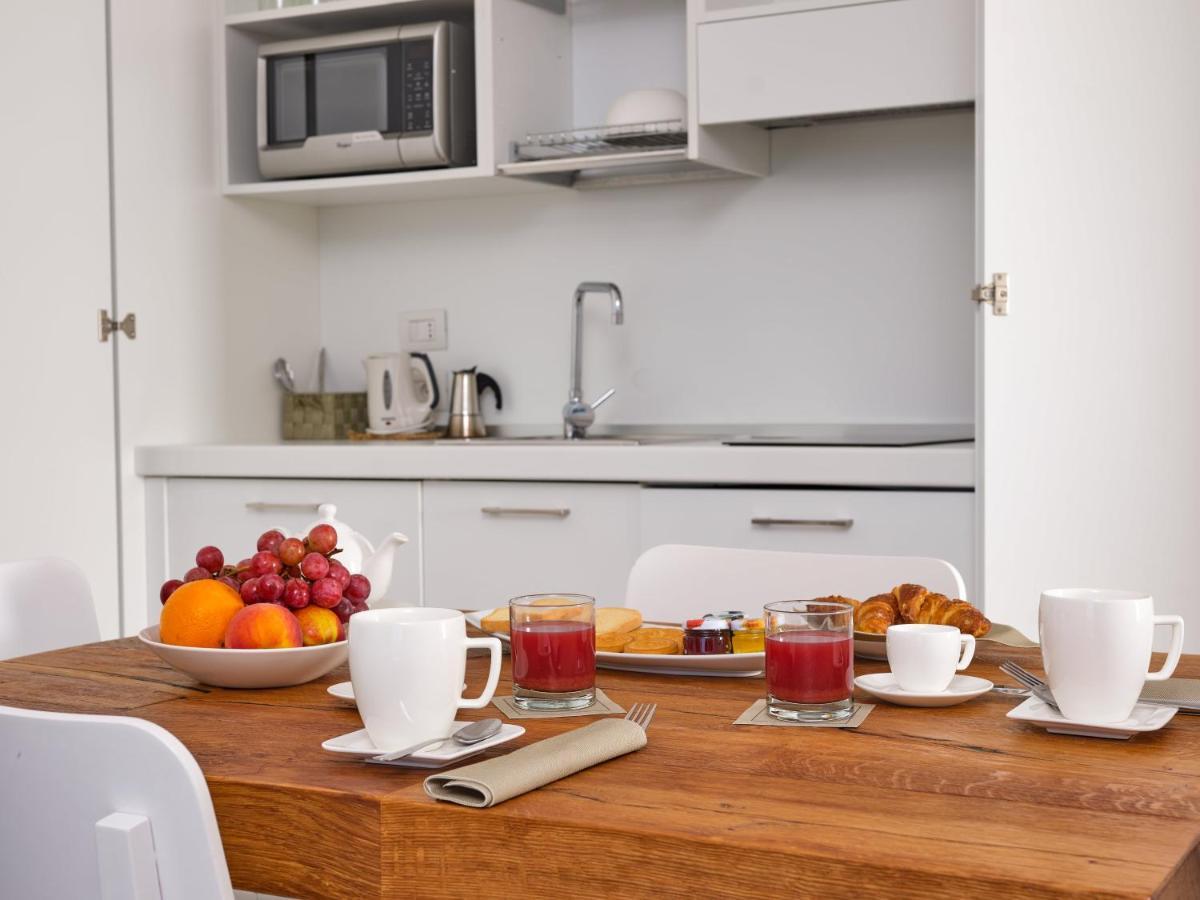 Felix Hotels - Hotel Residence Porto San Paolo ปอร์โตซานเปาโล ภายนอก รูปภาพ