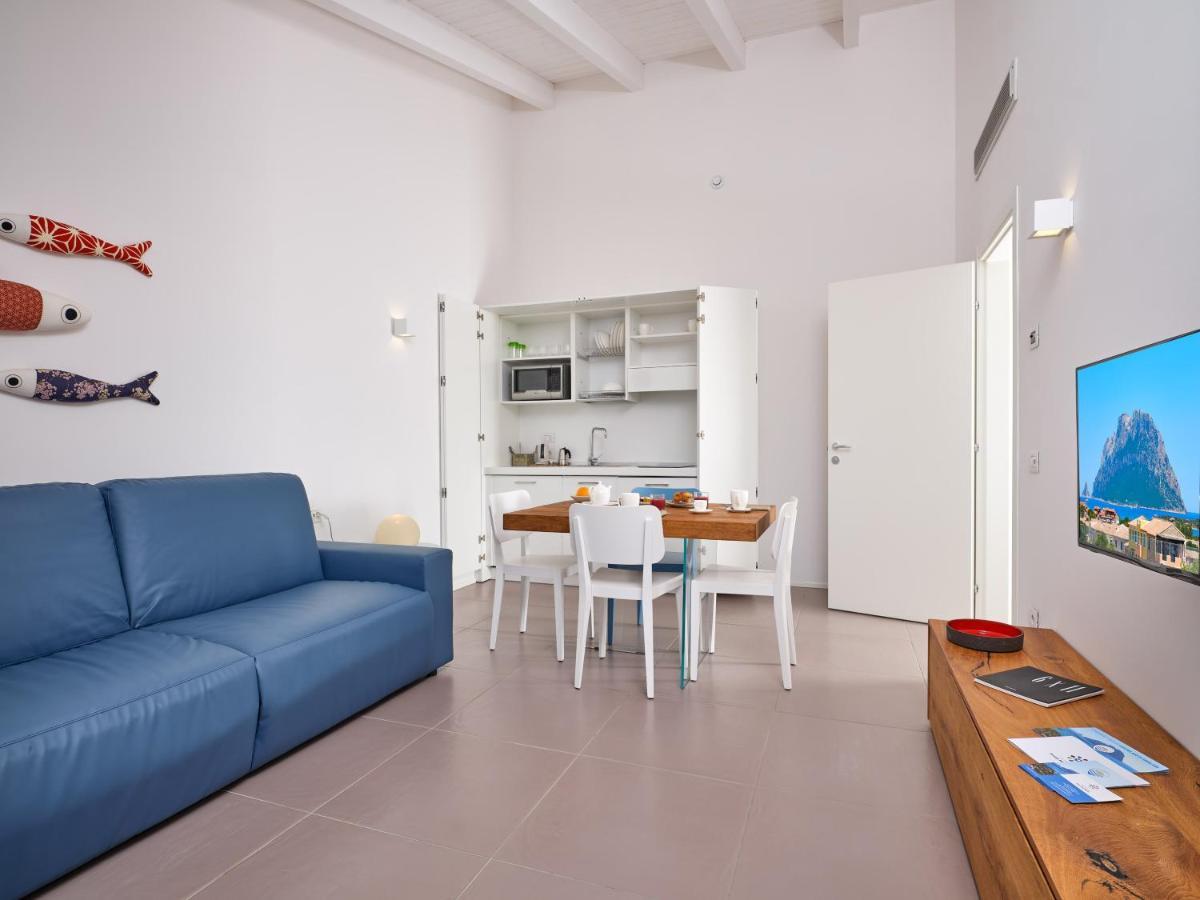 Felix Hotels - Hotel Residence Porto San Paolo ปอร์โตซานเปาโล ภายนอก รูปภาพ