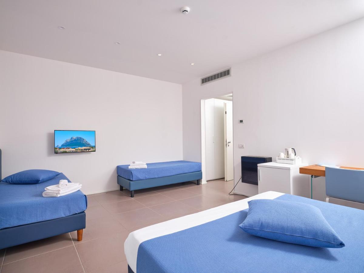 Felix Hotels - Hotel Residence Porto San Paolo ปอร์โตซานเปาโล ภายนอก รูปภาพ