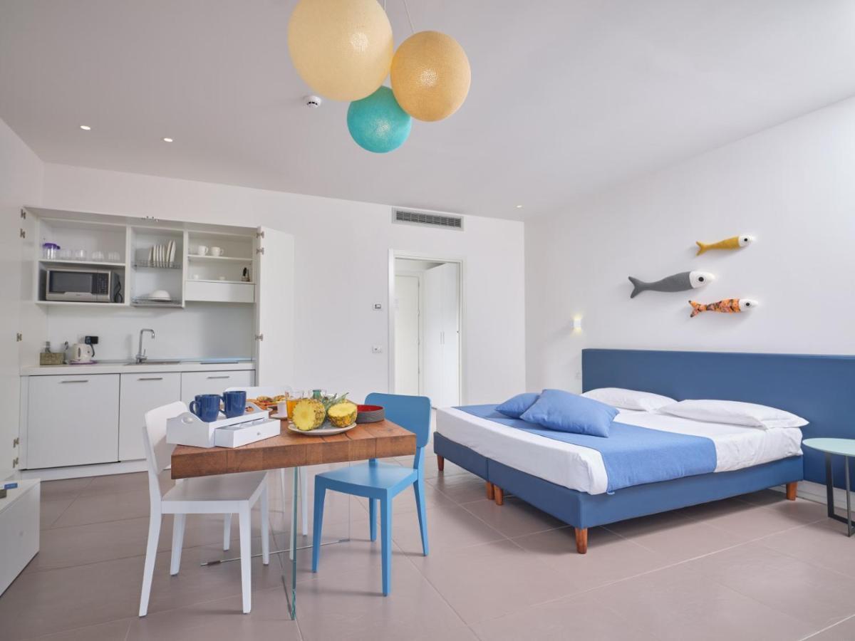 Felix Hotels - Hotel Residence Porto San Paolo ปอร์โตซานเปาโล ภายนอก รูปภาพ