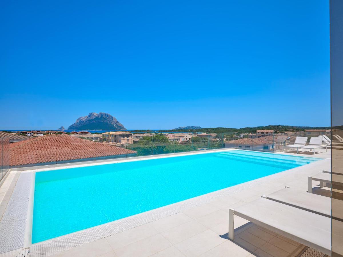 Felix Hotels - Hotel Residence Porto San Paolo ปอร์โตซานเปาโล ภายนอก รูปภาพ