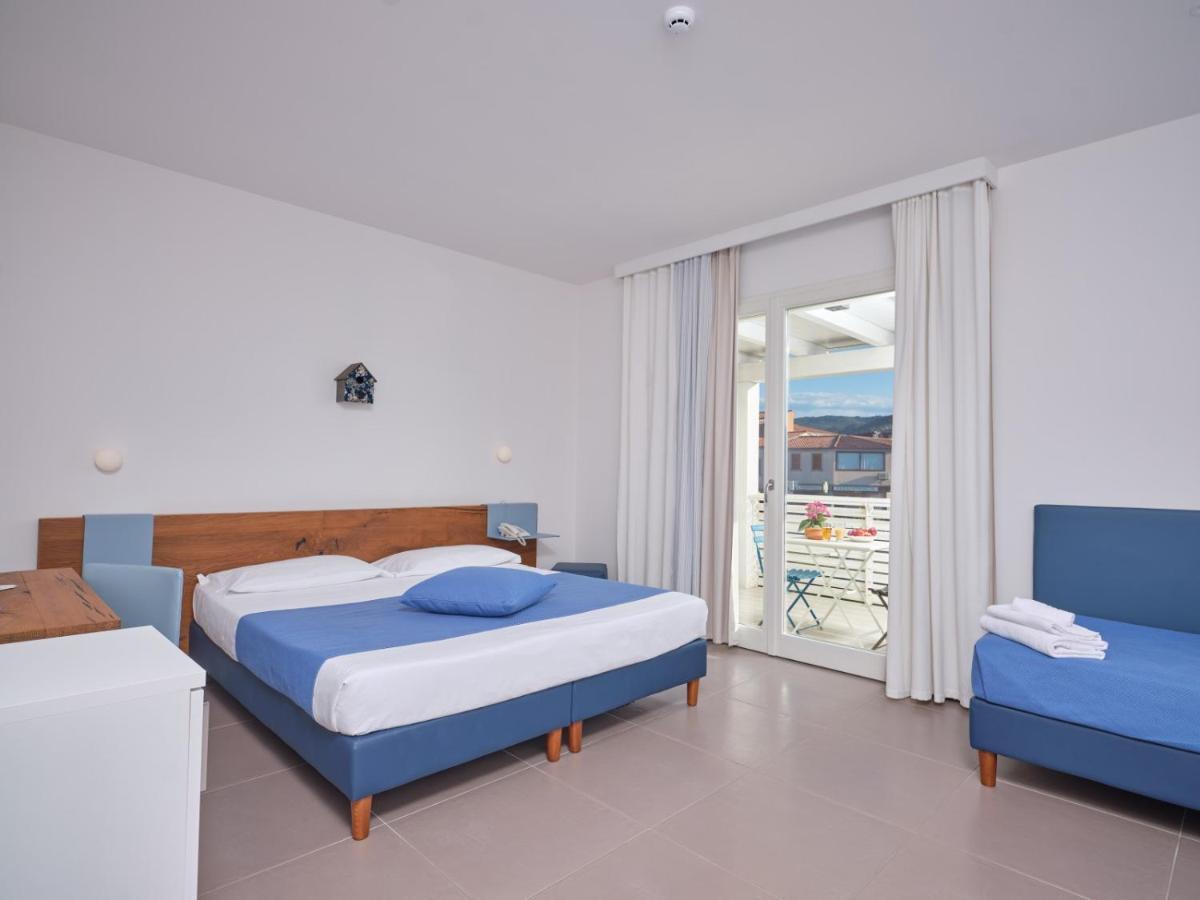 Felix Hotels - Hotel Residence Porto San Paolo ปอร์โตซานเปาโล ภายนอก รูปภาพ
