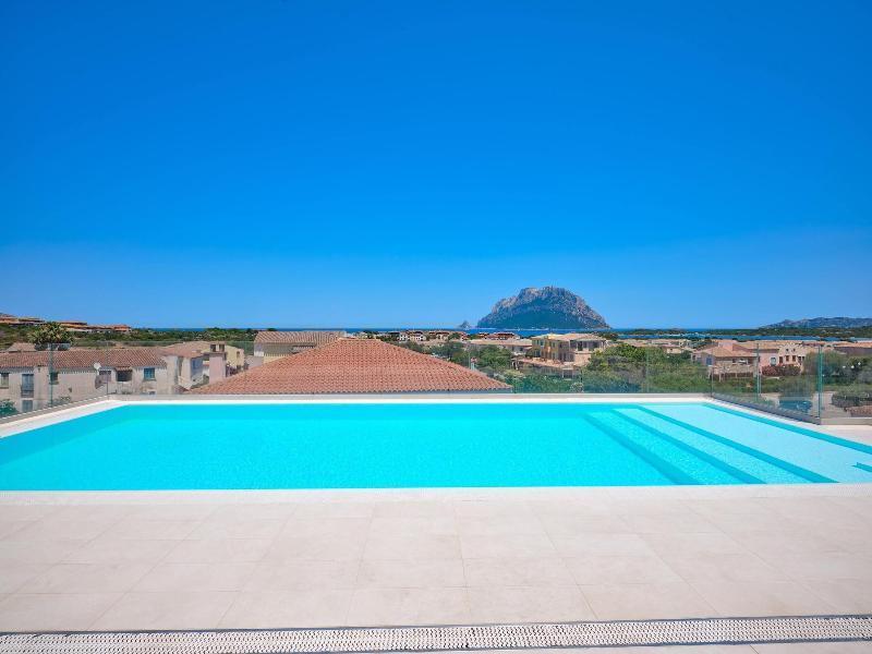 Felix Hotels - Hotel Residence Porto San Paolo ปอร์โตซานเปาโล ภายนอก รูปภาพ