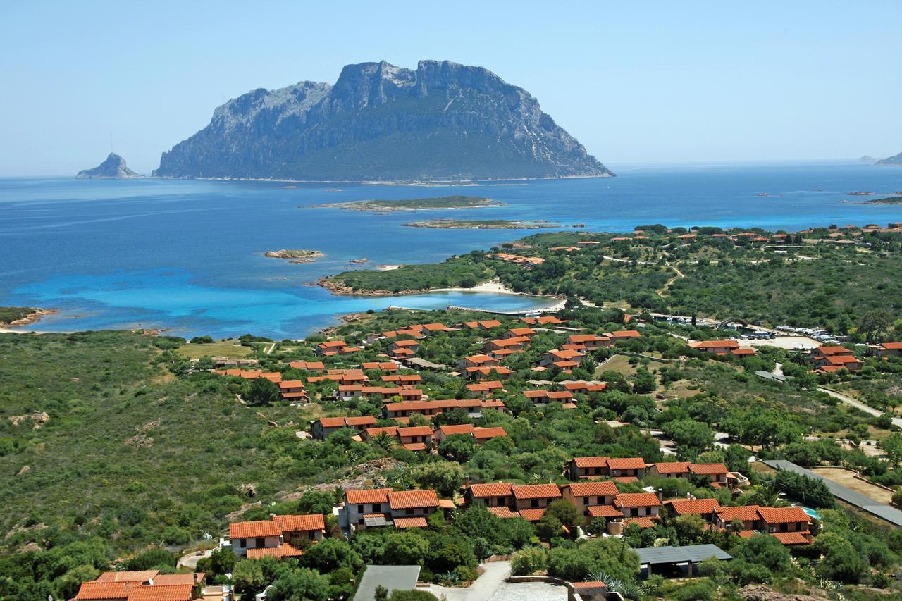 Felix Hotels - Hotel Residence Porto San Paolo ปอร์โตซานเปาโล ภายนอก รูปภาพ