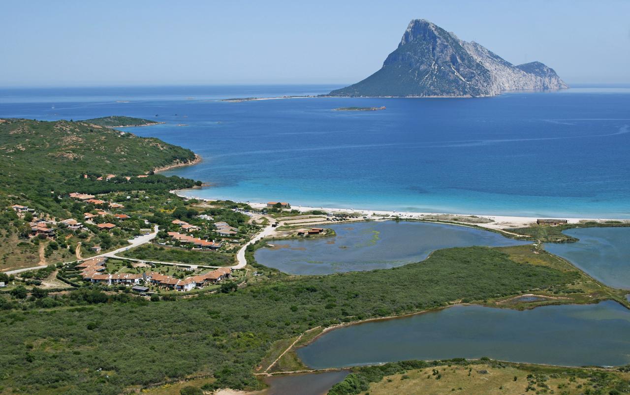 Felix Hotels - Hotel Residence Porto San Paolo ปอร์โตซานเปาโล ภายนอก รูปภาพ